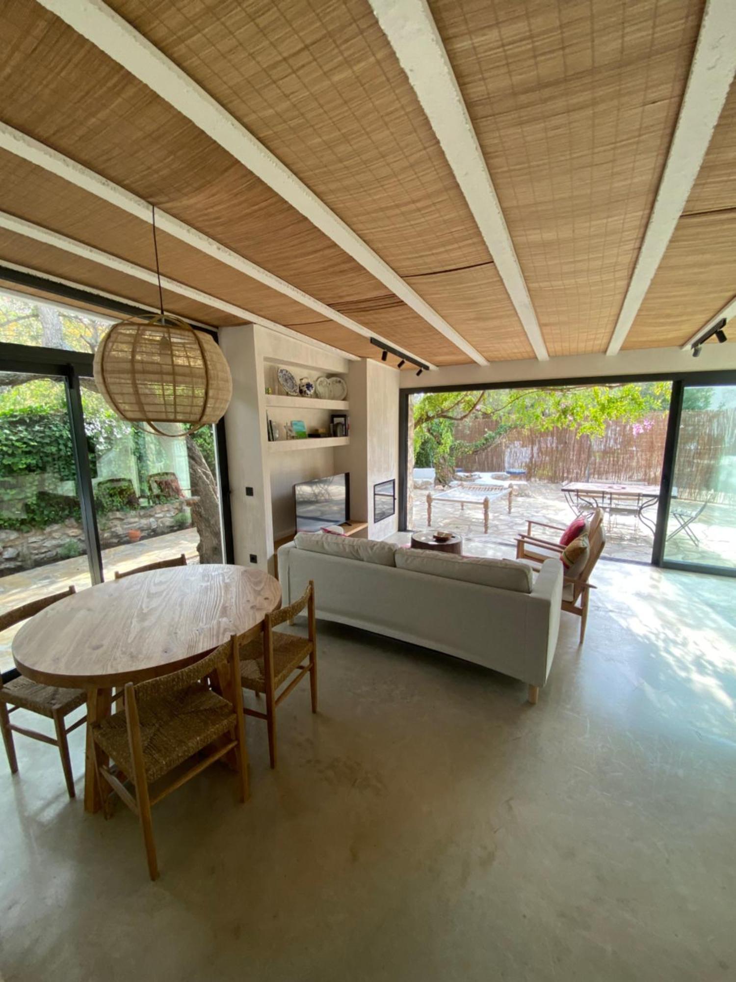 Casa de Férias Bond Village *