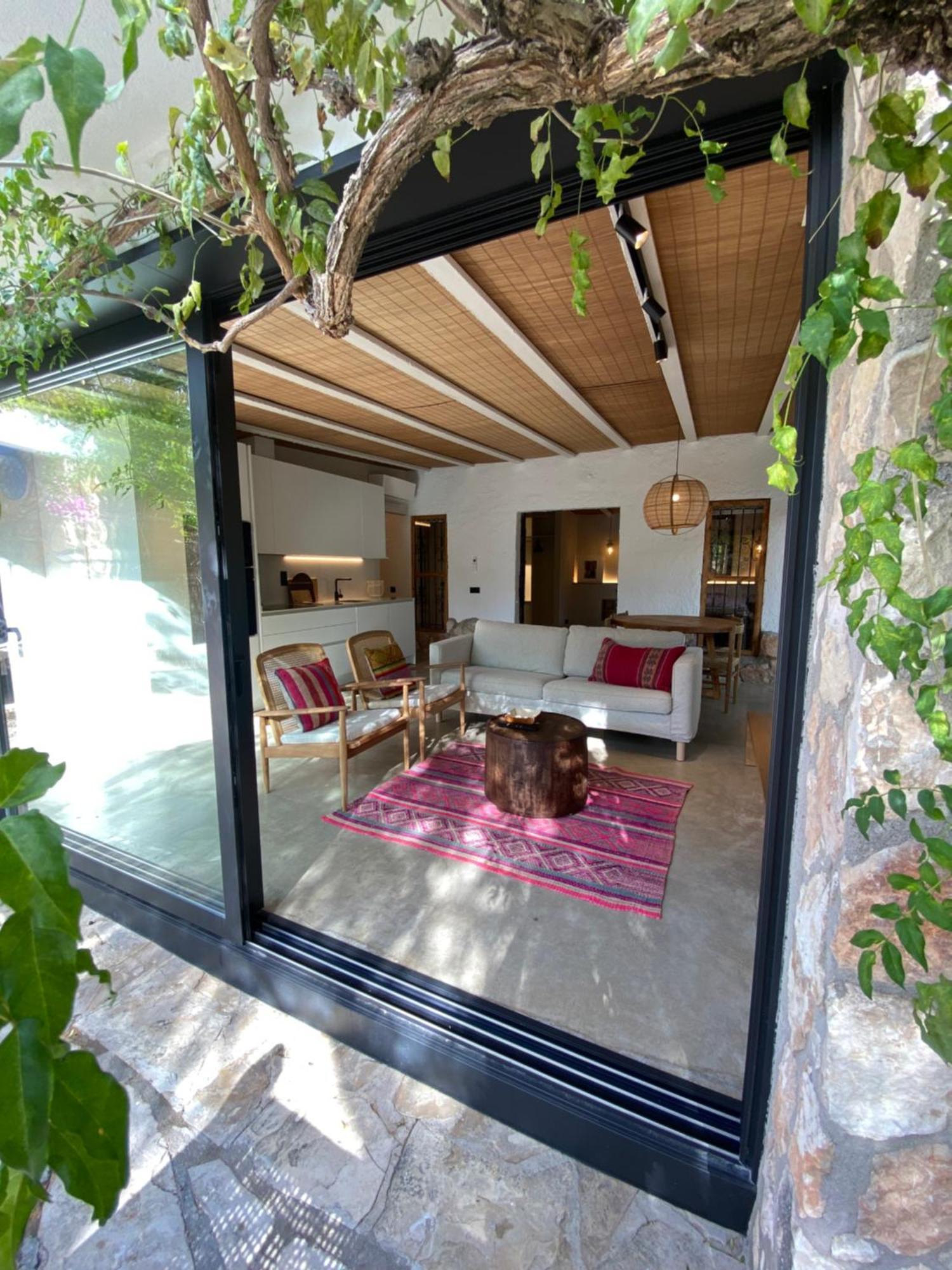 Bond Village Holiday home