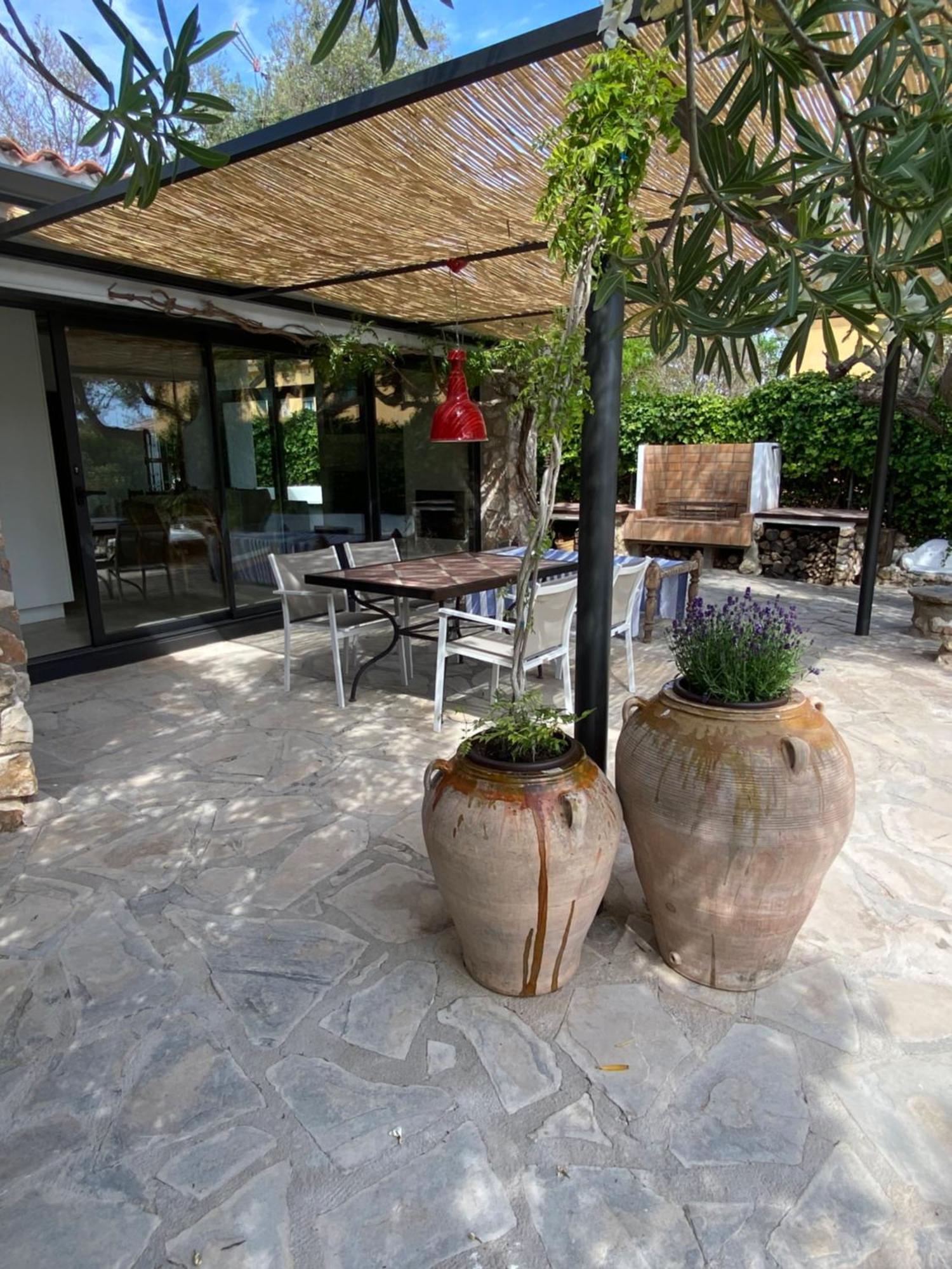 Bond Village Holiday home *